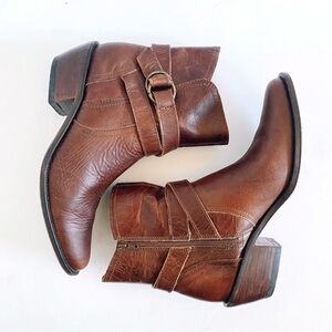 CHARLIE 1 HORSE by LUCCHESE Brown Leather Ankle Boots with Buckle Strap